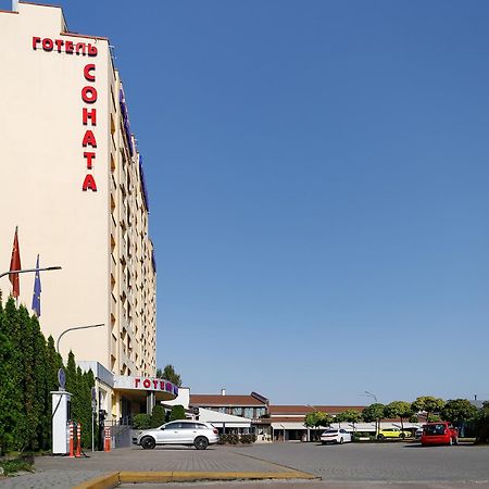 Sonata Hotel & Restaurant "Готель Соната" Lviv Bagian luar foto