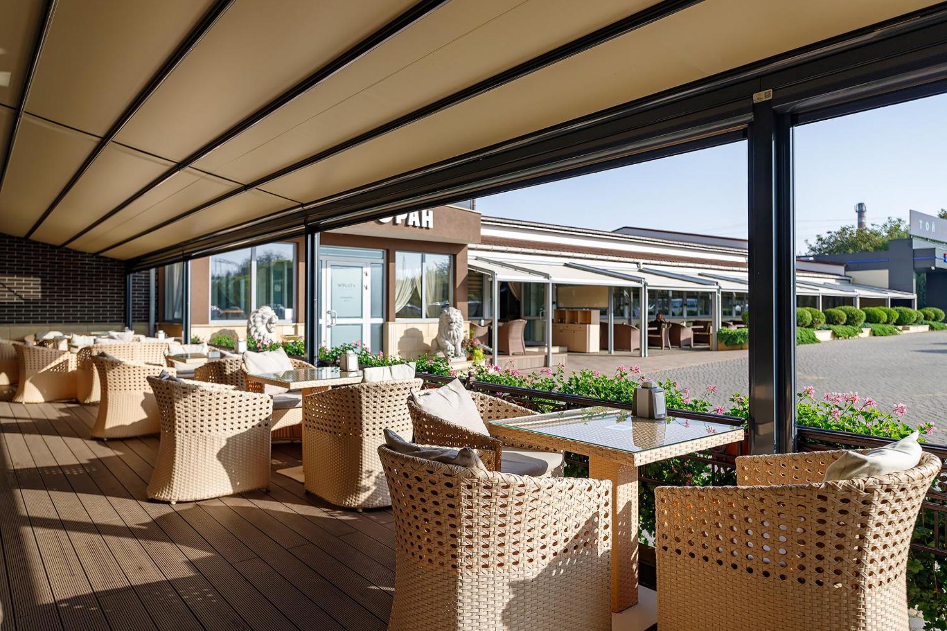Sonata Hotel & Restaurant "Готель Соната" Lviv Bagian luar foto